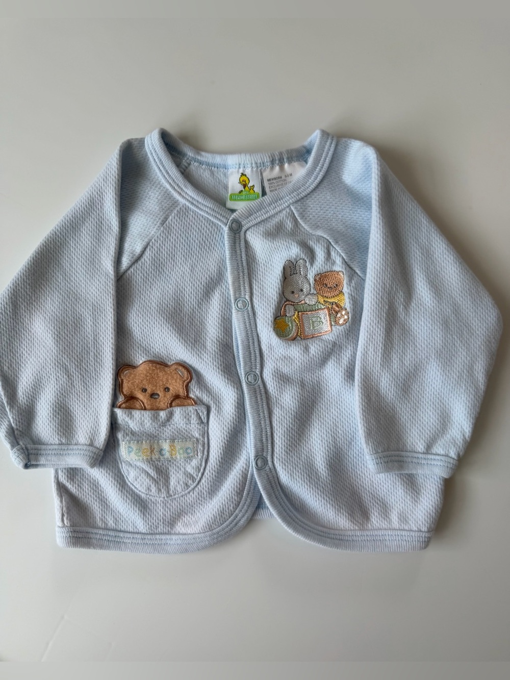Vintage 90s Sesame Street Light Blue Newborn Cotton Peek-A-Boo Top Size 0-3M - Picture 2 of 6